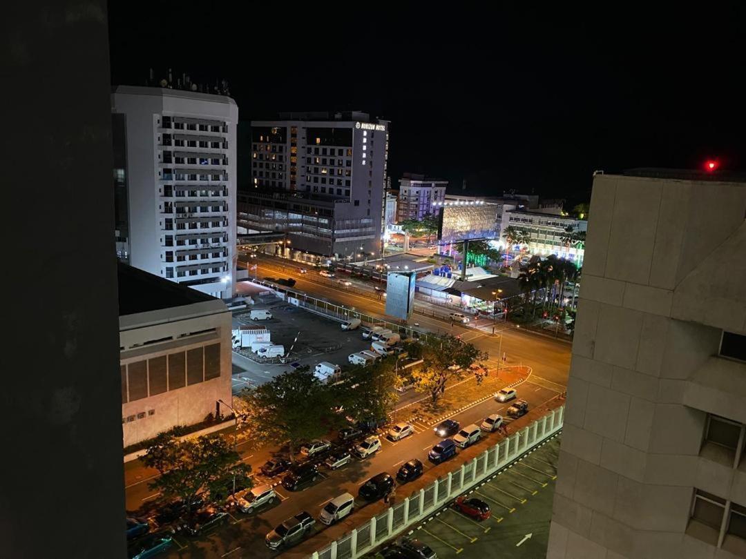 Pinay Home- The Shore Kota Kinabalu Ngoại thất bức ảnh