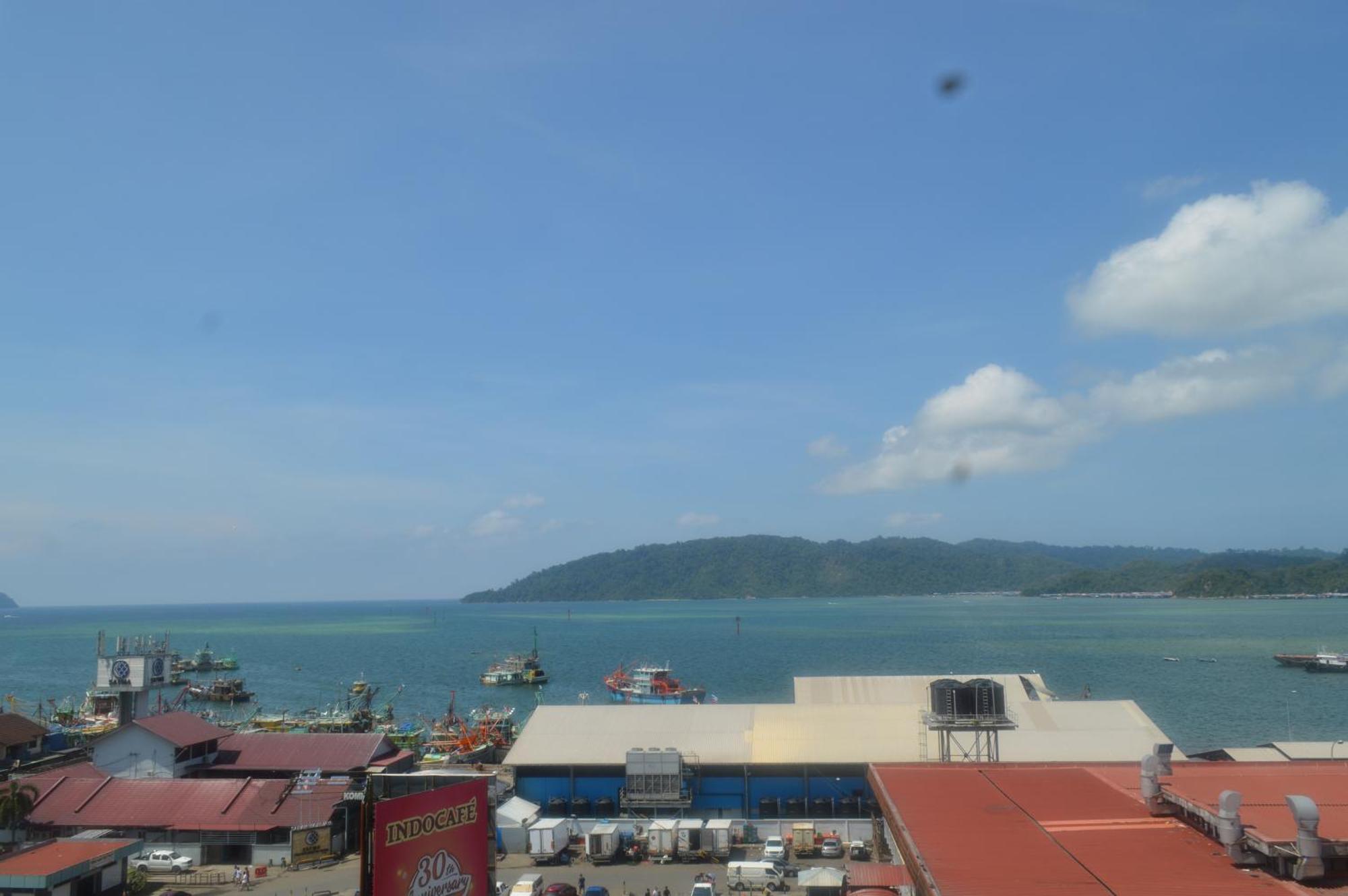 Pinay Home- The Shore Kota Kinabalu Ngoại thất bức ảnh